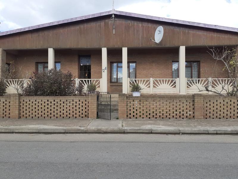 4 Bedroom Property for Sale in Albertinia Western Cape